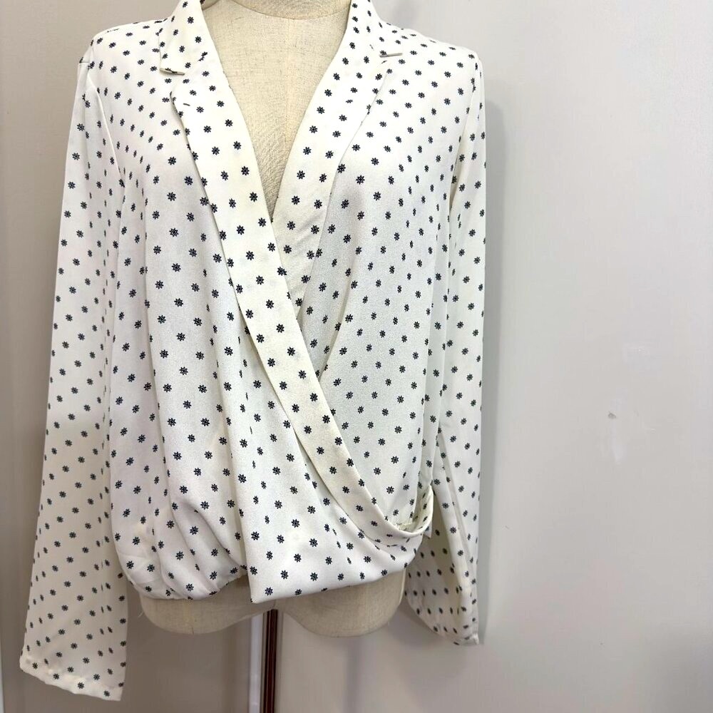 0074~H&M Women’s Polka Dot Long Sleeve Twist Blouse Sz (S /M) - Picture 13 of 13